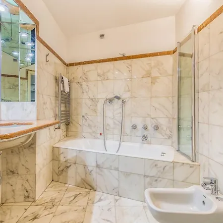 Appartement Nuovo Elegante Trilocale Tra Duomo E Darsena