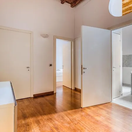 Nuovo Elegante Trilocale Tra Duomo E Darsena Apartamento
